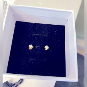 Mejuri Round Topaz Studs
